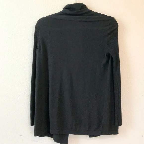 LOFT Cardigan - Picture 4 of 6